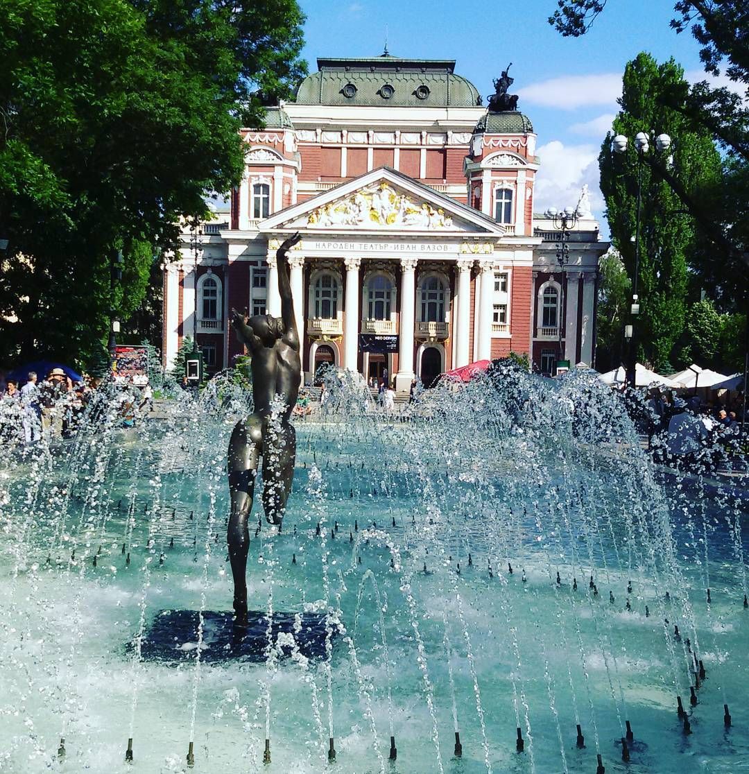 El Teatro nacional de Ivan Vazov - Qué ver en Sofía