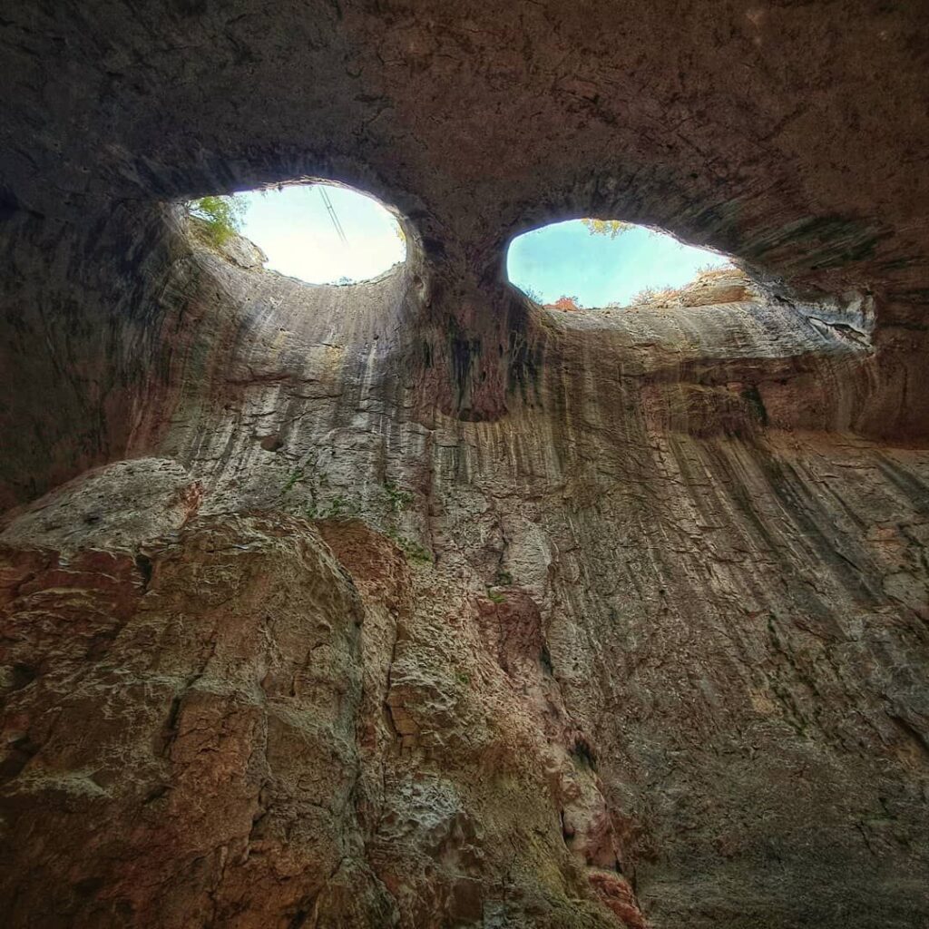 Las cuevas más bonitas en Bulgaria